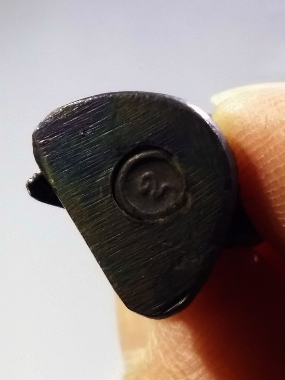 รหัสสินค้า พระมีกล่อง 3715 พระกริ่งหลวงพ่อพระครูซำ อินทสุวณโณ วัดตลาดใหม่ อำเภอวิเศษชัยชาญ จังหวัดอ่างทอง กริ่งเขย่าดัง กังวานดีครับ