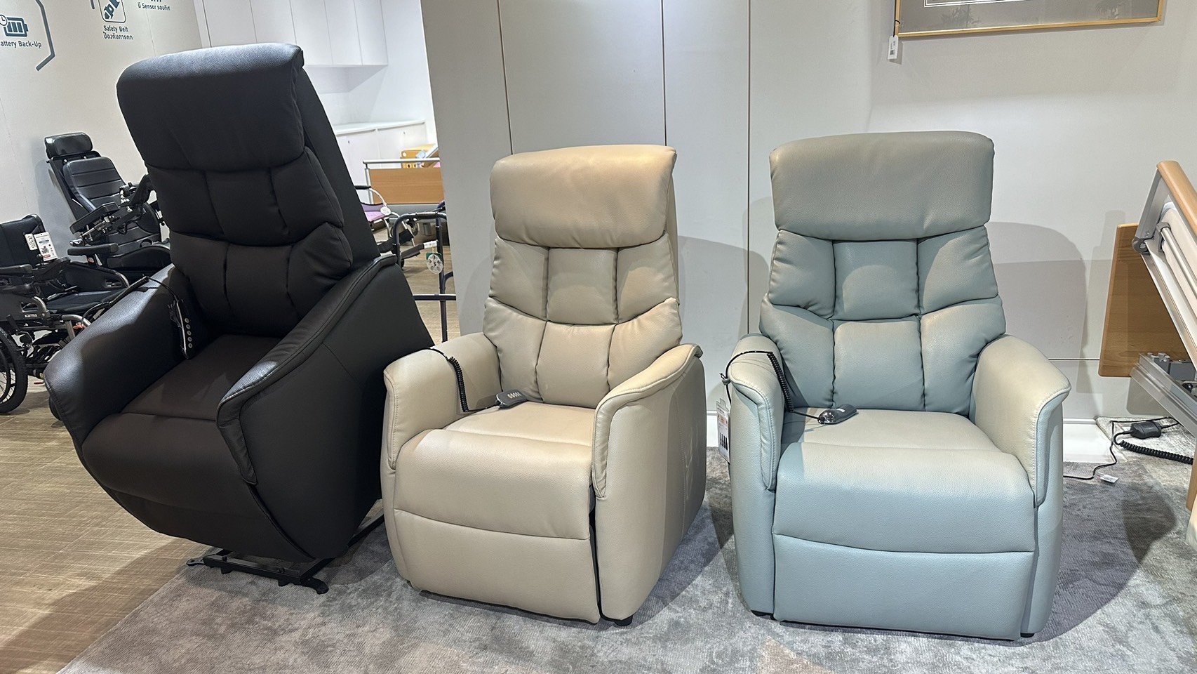 เก้าอี้พักผ่อนปรับไฟฟ้า ช่วยพยุงลุก-นั่ง Lift UP Chair Gen2 หนังเทียม PPU