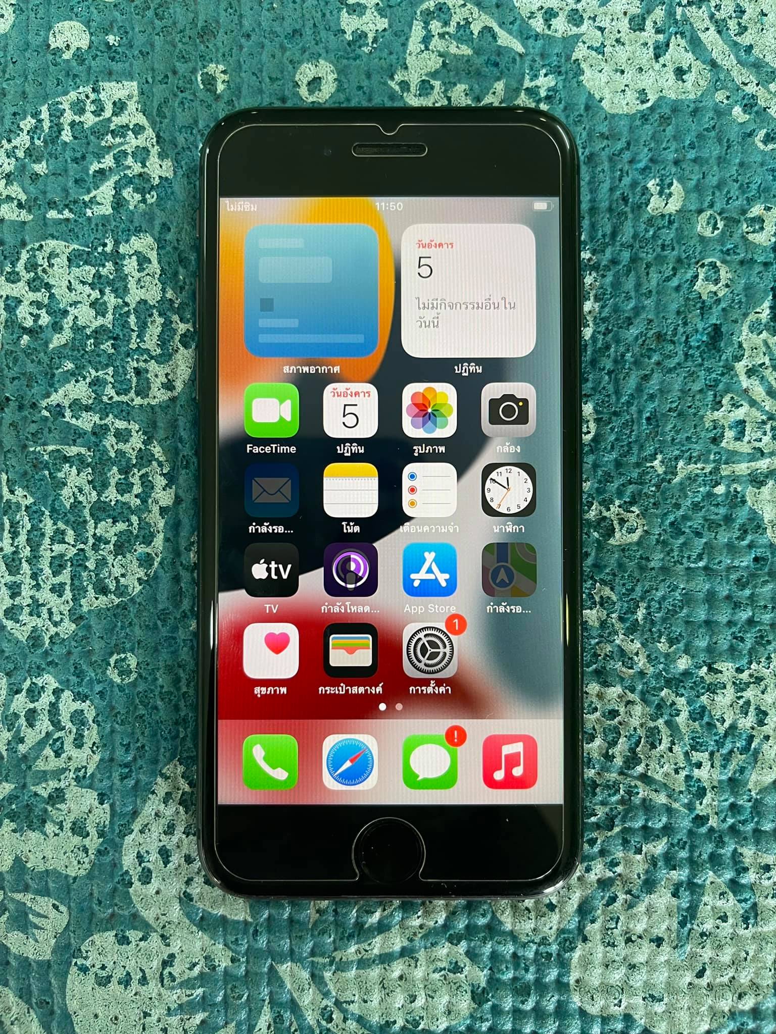 ( SOLD OUT ) iPhone 8 64GB Model TH