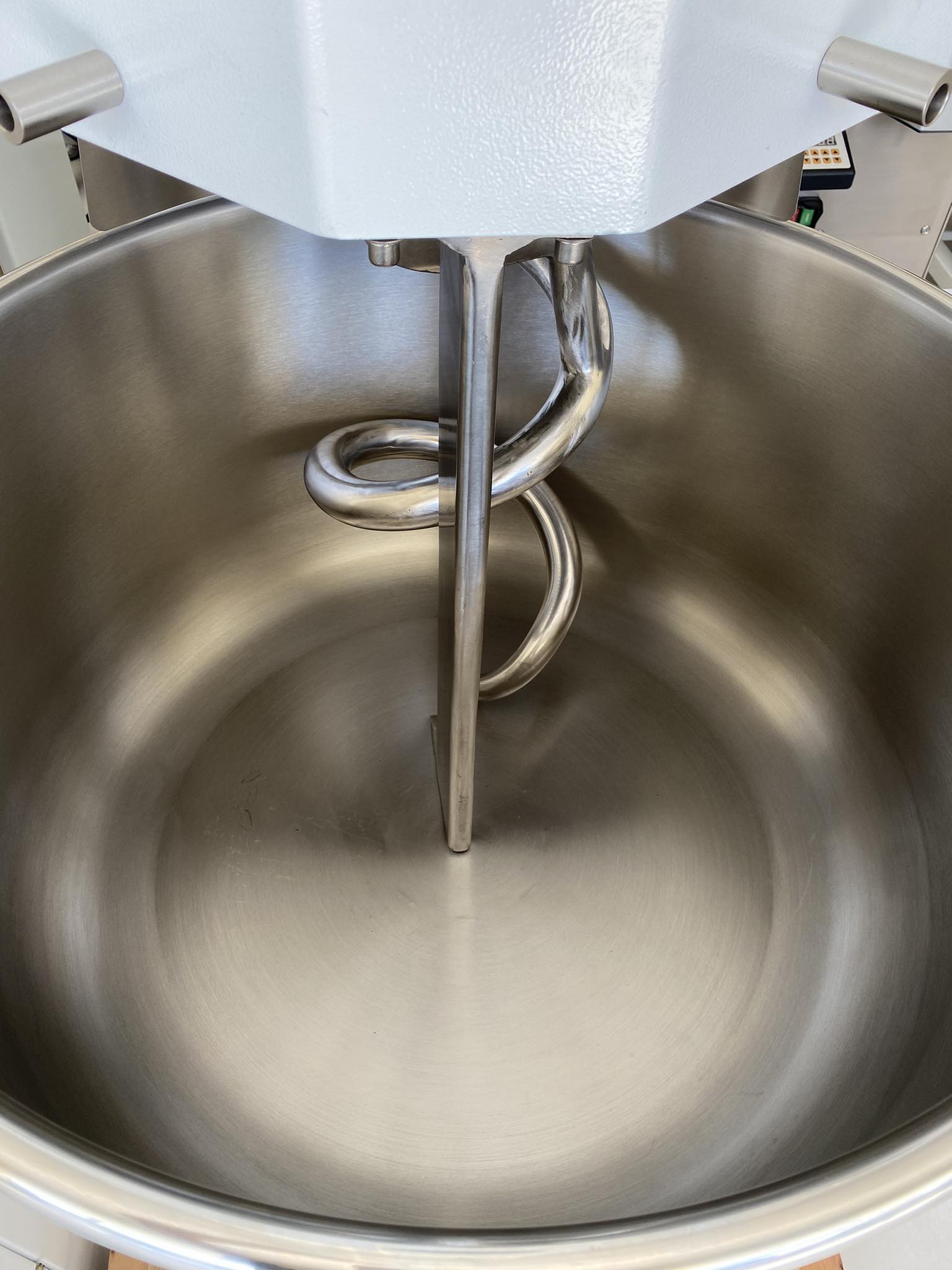 เครื่องนวดแป้ง 130 ลิตร 2 สปีด SI-SM130 แบรนด์Semon