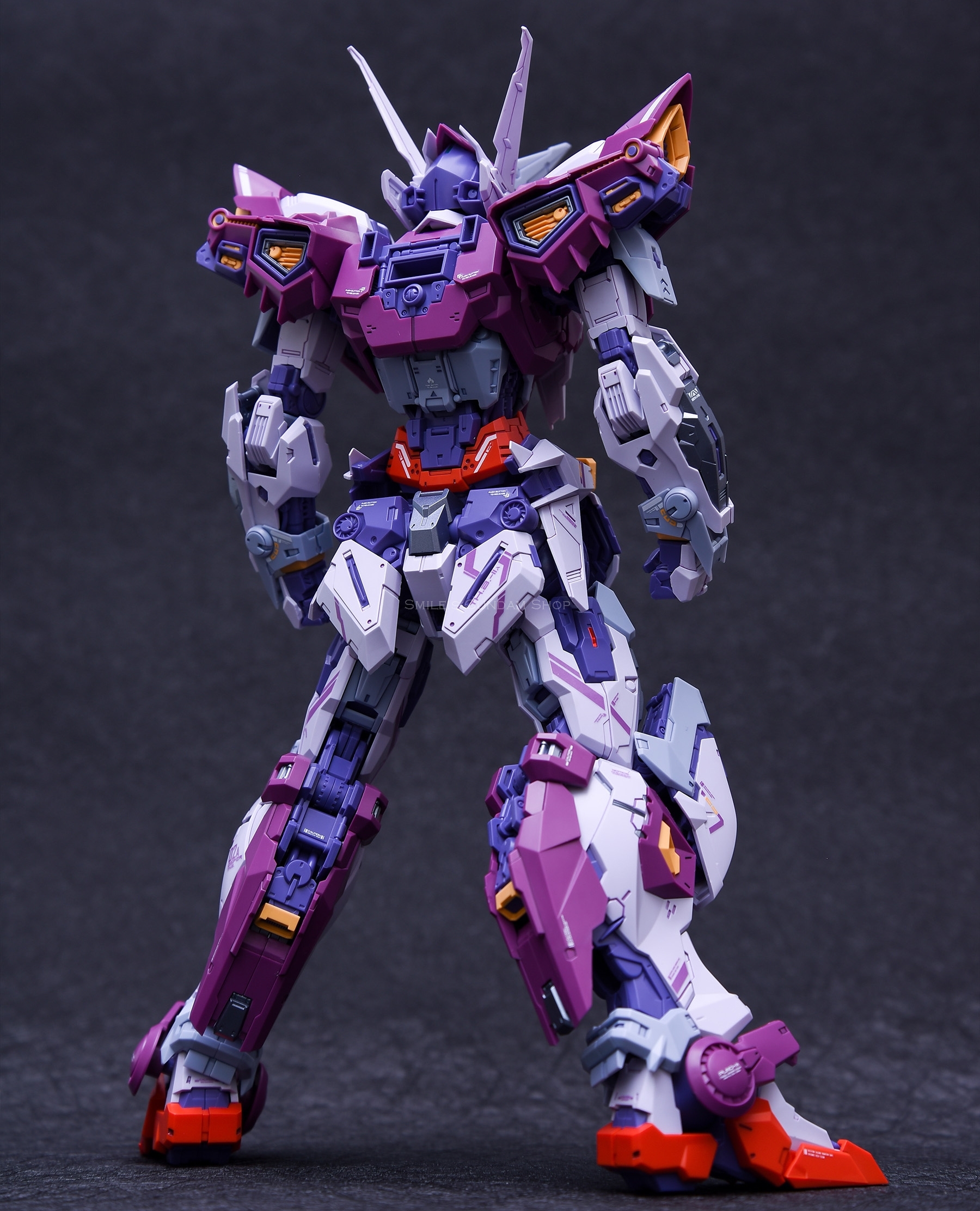 <Preorder ปิดวันที่23/9/2023 > 🔔เปิดรับPreorder มัดจำ200 บาท IN ERA + MG 1/100 Thunderbolt "