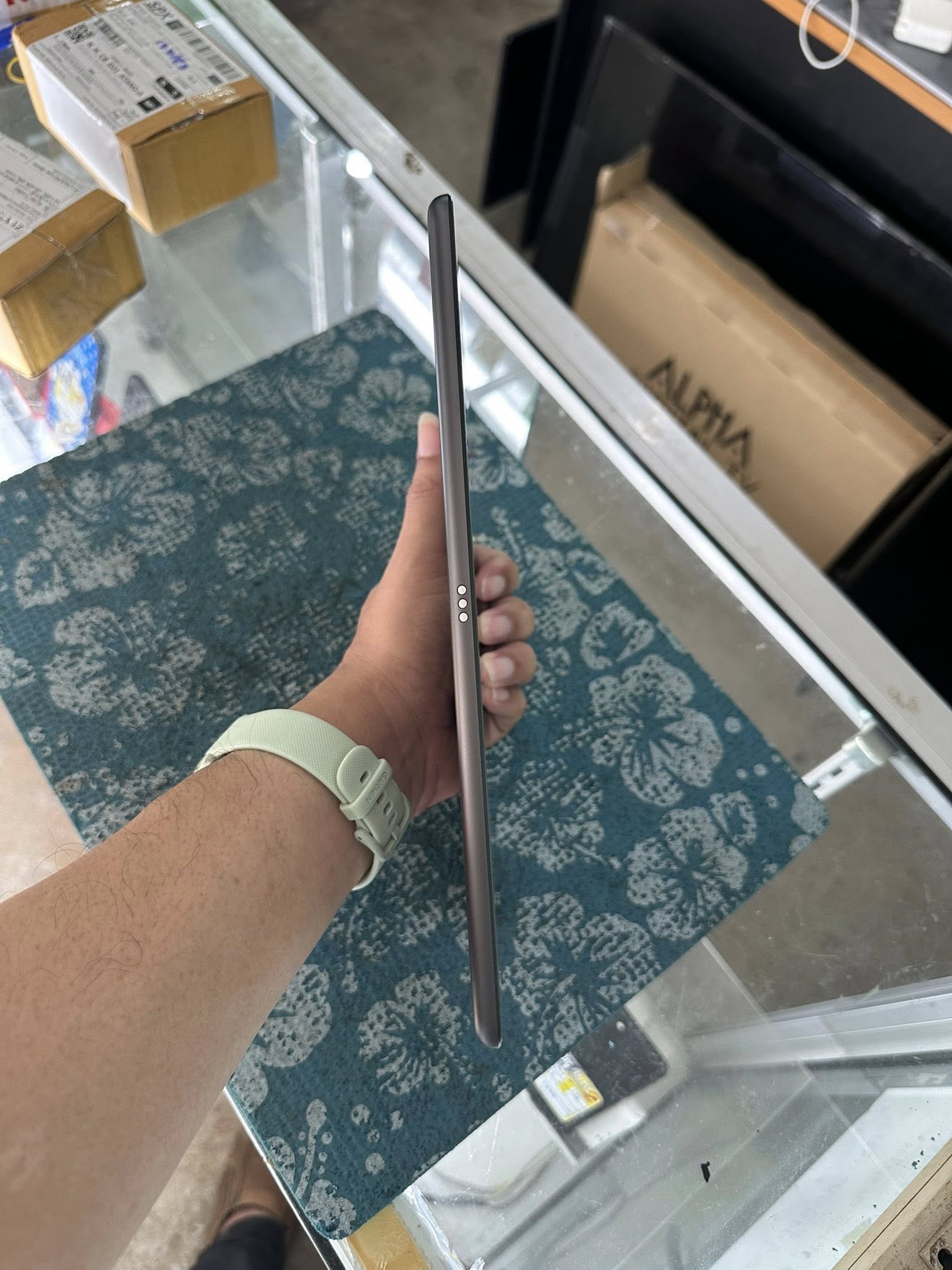 ( SOLD OUT ) iPad Gen 9 64GB Wifi Model TH ประกันเหลือยาวๆ