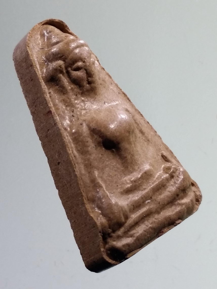 รหัสสินค้า พระมีกล่อง 400 พระผงสุพรรณ หลังลายพิมพ์นิ้วมือ รุ่น 558 ปี จังหวัดสุพรรณบุรี