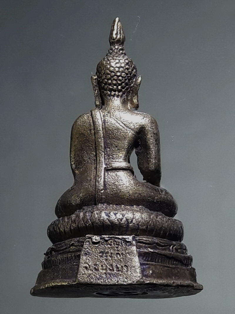 Antig FB 12730 รูปหล่อบรรจุกริ่ง พระพุทธไตรรรัตนนายก หลวงพ่อโต วัดพนัญเชิง กรุงเก่า เนื้อทองผสม ไม่ทราบปี