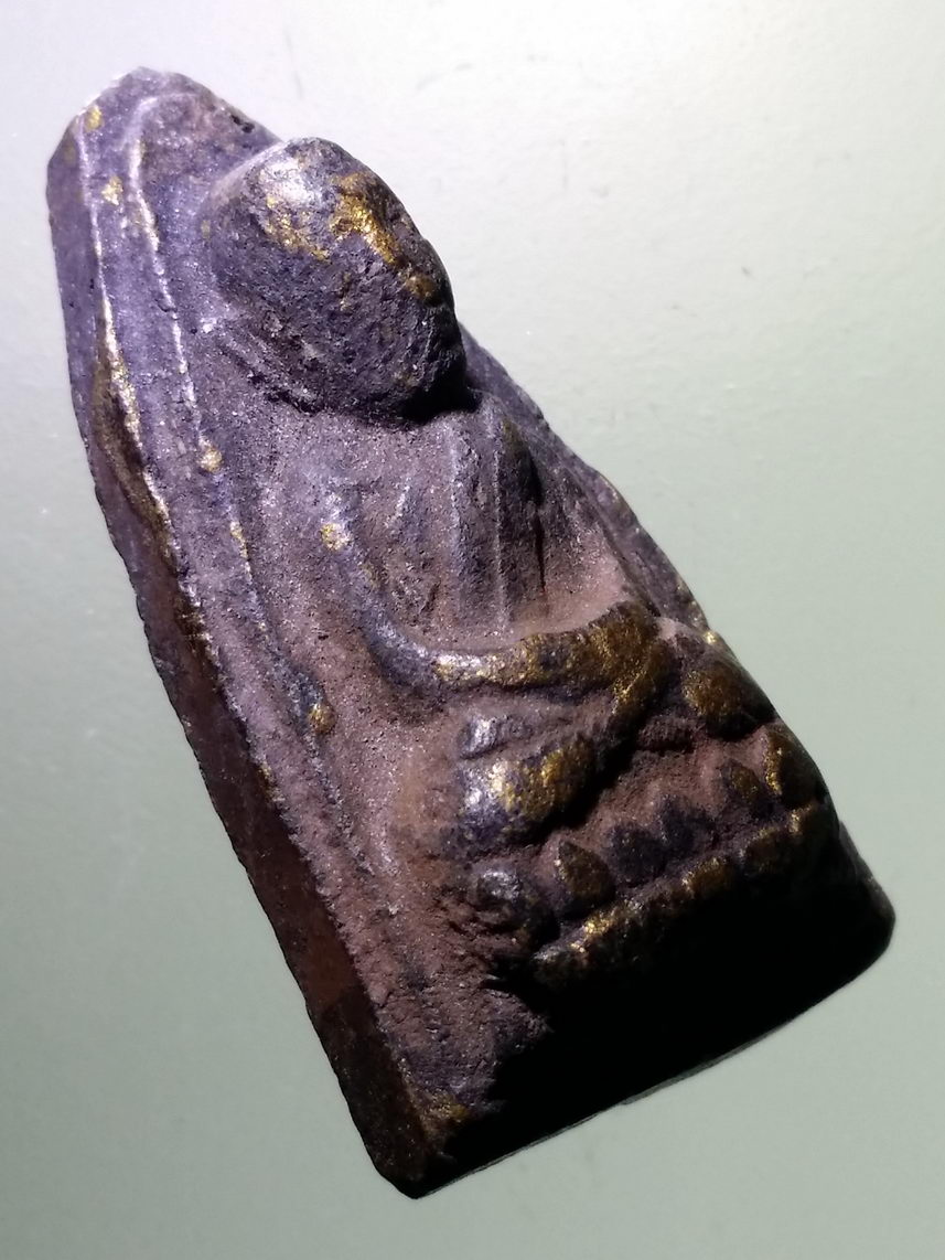 รหัสสินค้า หลวงปู่ทวด วัดต่างๆ 569 หลวงปู่ทวดเนื้อดินเผา วัดช้างให้ จังหวัดปัตตานี สร้างปี 2513 พระครูใบฎีกาขาวสร้าง