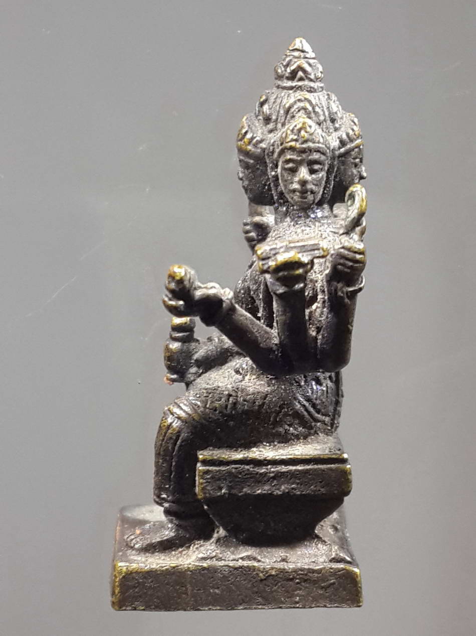 รหัสสินค้า พระกริ่ง พระหล่อ 317 รูปหล่อโบราณ พระพรหม เนื้อทองเหลืองรมดำ ไม่ทราบสำนัก