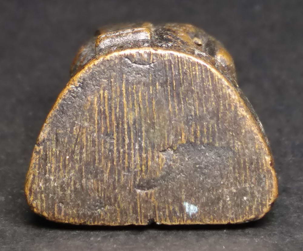 รหัสสินค้า พระกริ่ง พระหล่อ 129 รูปหล่อนวโลหะ หล่อตัน หลวงปู่อินทร์ วัดเกาะหงษ์ จังหวัดนครสวรรค์