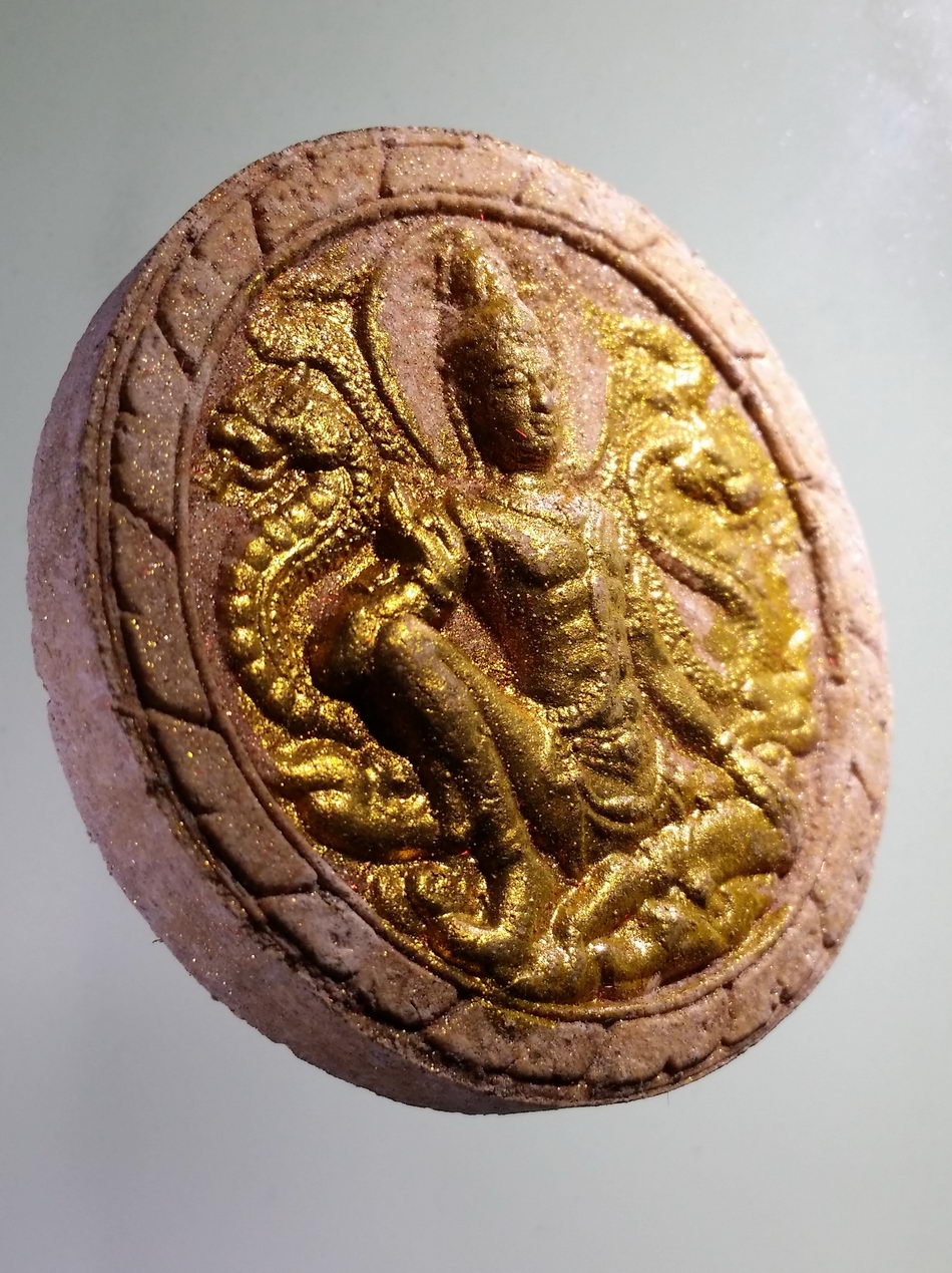 รหัสสินค้า จตุคามรามเทพ 757 พระเทวราชโพธิสัตว์จตุคามรามเทพ พระพิฆเณศวรเทพเจ้าแห่งความสำเร็จ รุ่น ทรัพย์ล้นฟ้า เทวาพิทักษ์ เนื้อไม้ปัดทอง รายได้มอบให้โรงพยาบาลพระนั่งเกล้า ซื้อเครื่องมือแพทย์ที่ทันสมัย