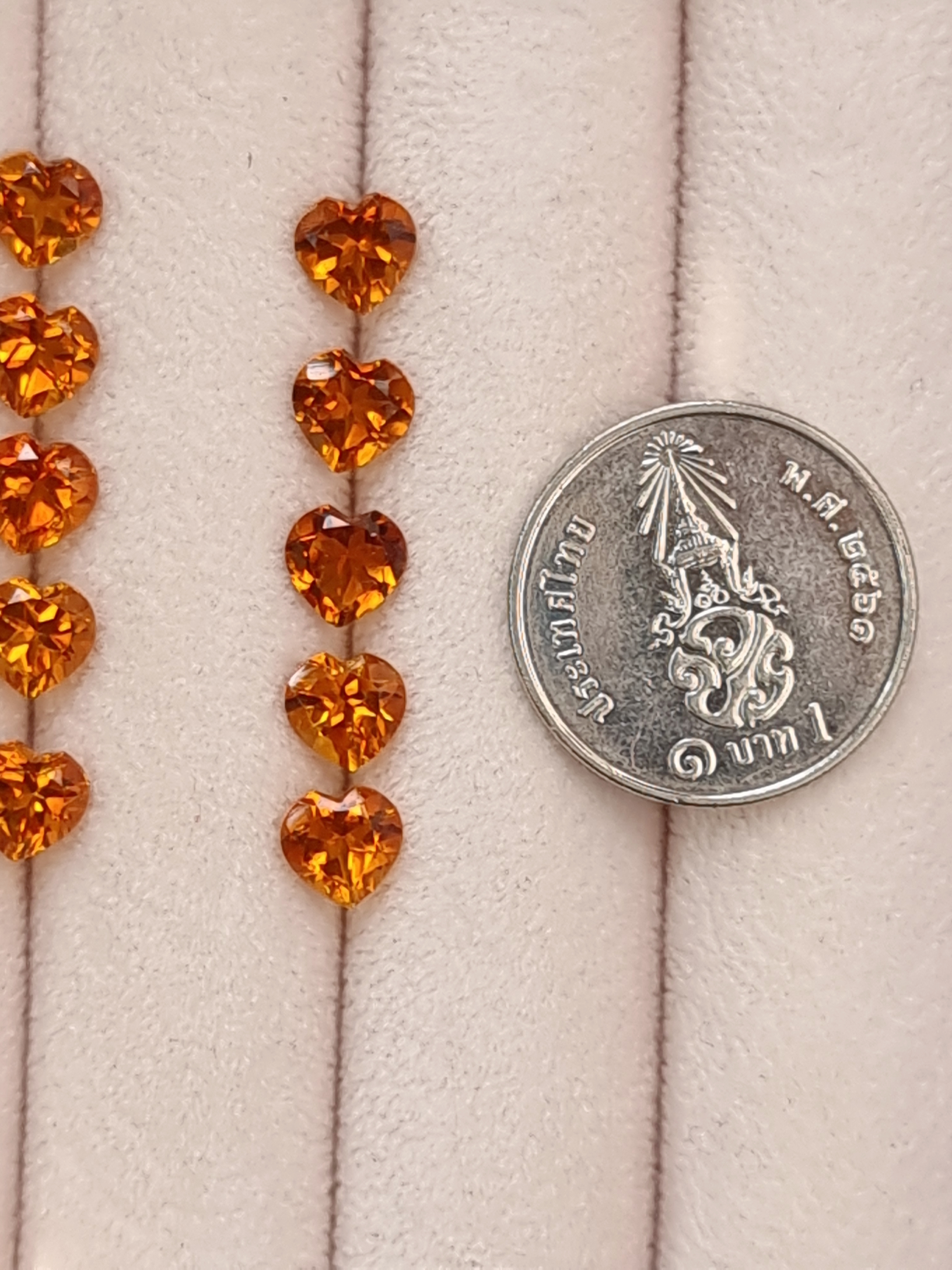 ซิทรินเข้มหัวใจ 6 มม. 5 กะรัต