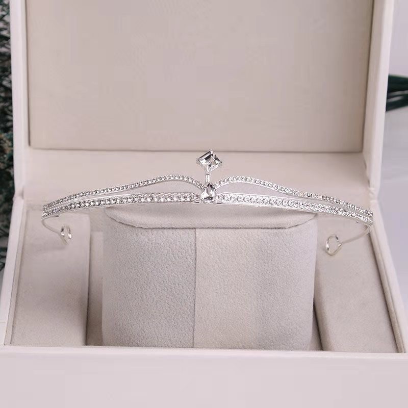 As2327- พร้อมส่งจากไทย มงกุฎเพชร ตกแต่งประดับเพชรสวยสุดหรู ทรงสวยแบบดูสง่างาม มงกุฎเจ้าหญิง มงกุฎนางฟ้า