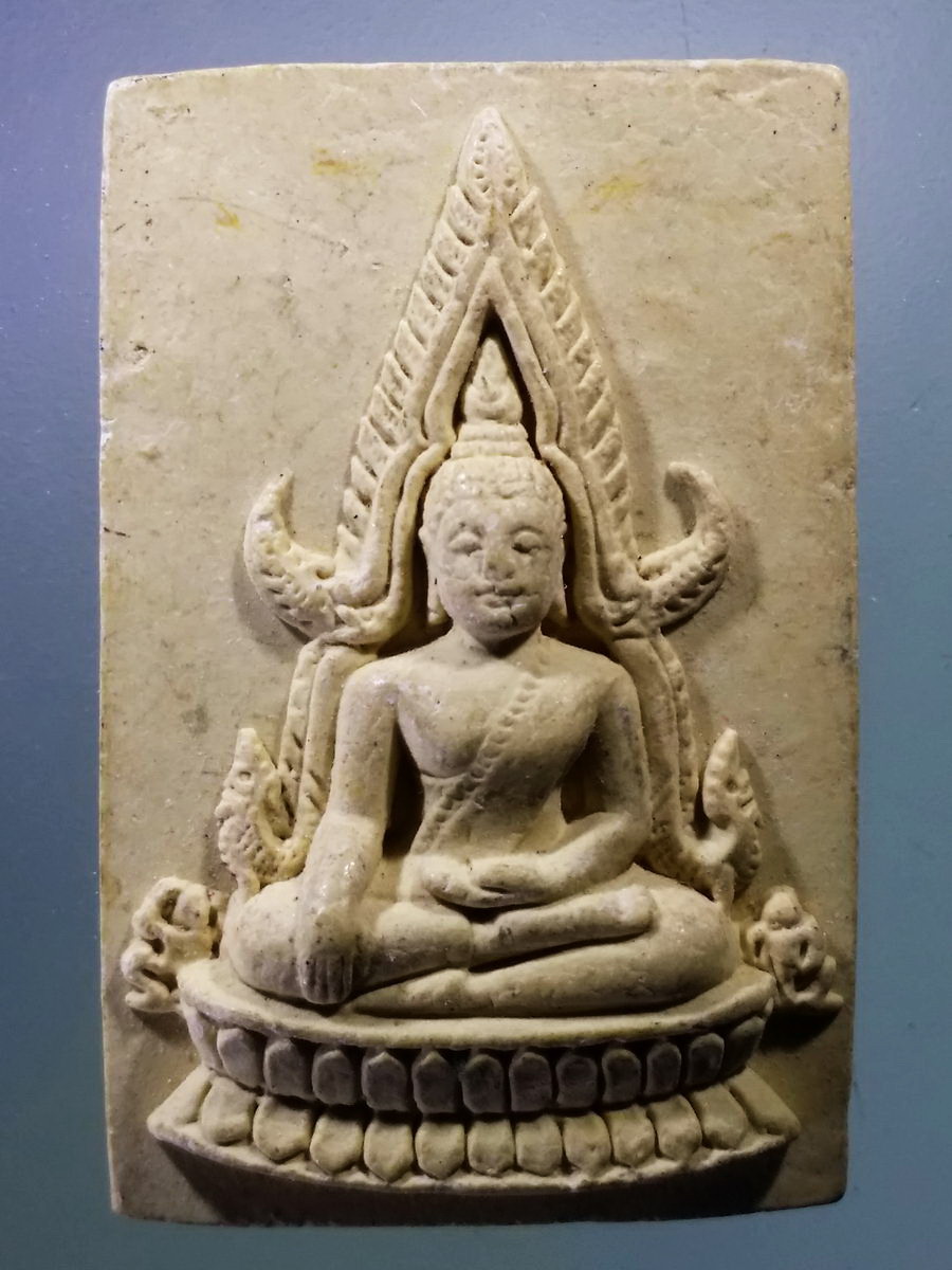 รหัสสินค้า พระเนื้อดิน เนื้อผง เนื้อว่าน 8732 พระพุทธชินราชเนื้อผง หลังยันต์ห้า วัดแม่ประจันต์ อำเภอท่ายาง จังหวัดเพชรบุรี