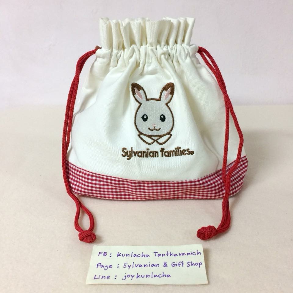 ถุงผ้าปักลายกระต่ายซิลวาเนียน ขนาด 9.5 x 8 นิ้ว น่ารักมากค่ะ Sylvanian Families