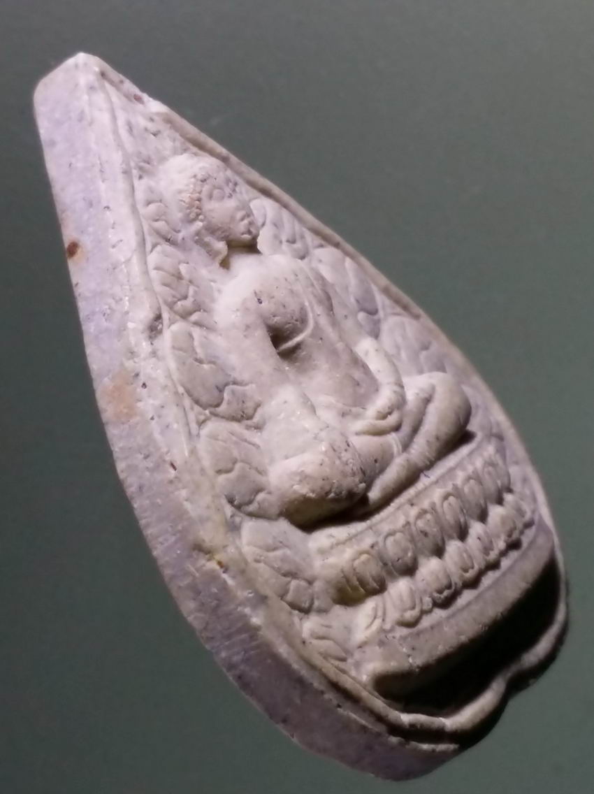 รหัสสินค้า กรุงเทพ 021 พระพลังแผ่นดิน พุทธชยันตี เนื้อผง สร้างปี 2555