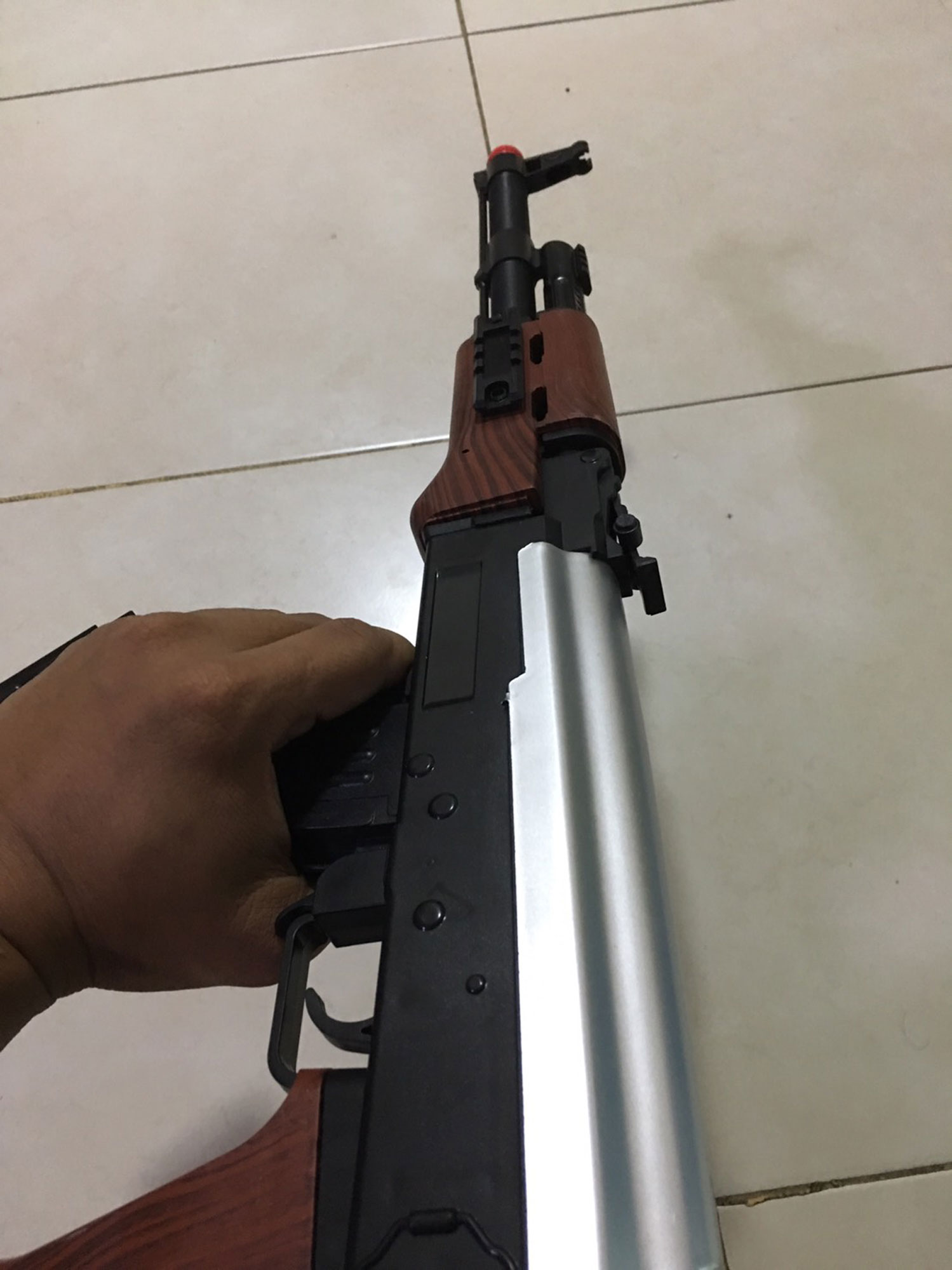 ปืนอัดลม ปืนยิงพลาสติก กระสุนยาง กระสุนกระสุนโฟม 4IN1 AK123 Mundo Gun