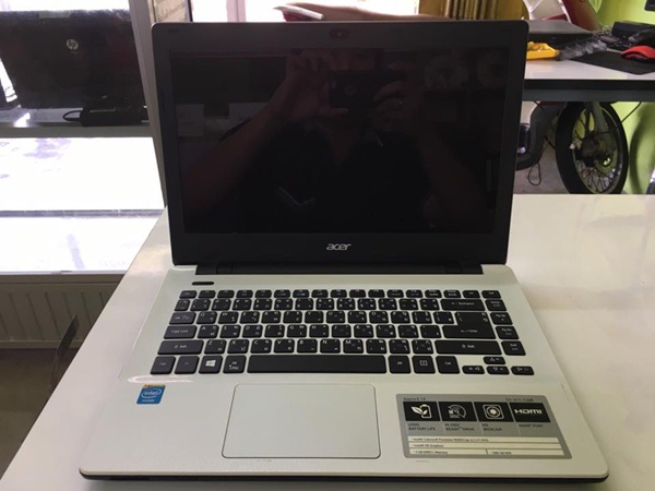 ( SOLD OUT ) ACER Aspire E5-411-C2BE
