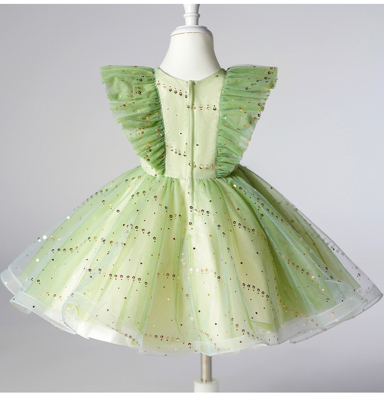 Gd4119- พร้อมส่งจากไทย ชุดเดรสออกงานเด็กสีเขียวตองอ่อน สีสวยเหมือนในแบบ ทรงสั้น และ ทรงหน้าสั้น-หลังยาว ตกแต่งด้วยระบายที่ตัวเสื้อ และติดกลิตเตอร์แน่นทน