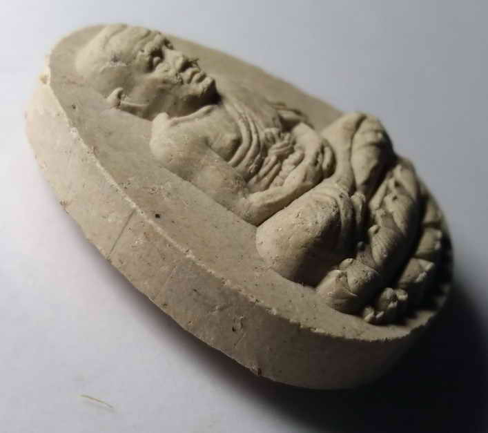 รหัสสินค้า หลวงปู่ทวด วัดต่างๆ 005 พระผงหลวงปู่ทวด วัดช้างให้ ที่ระลึก 432 ปี วัดช้างให้ จังหวัดปัตตานี พระรายการนี้ให้เช่าบูชาแล้ว