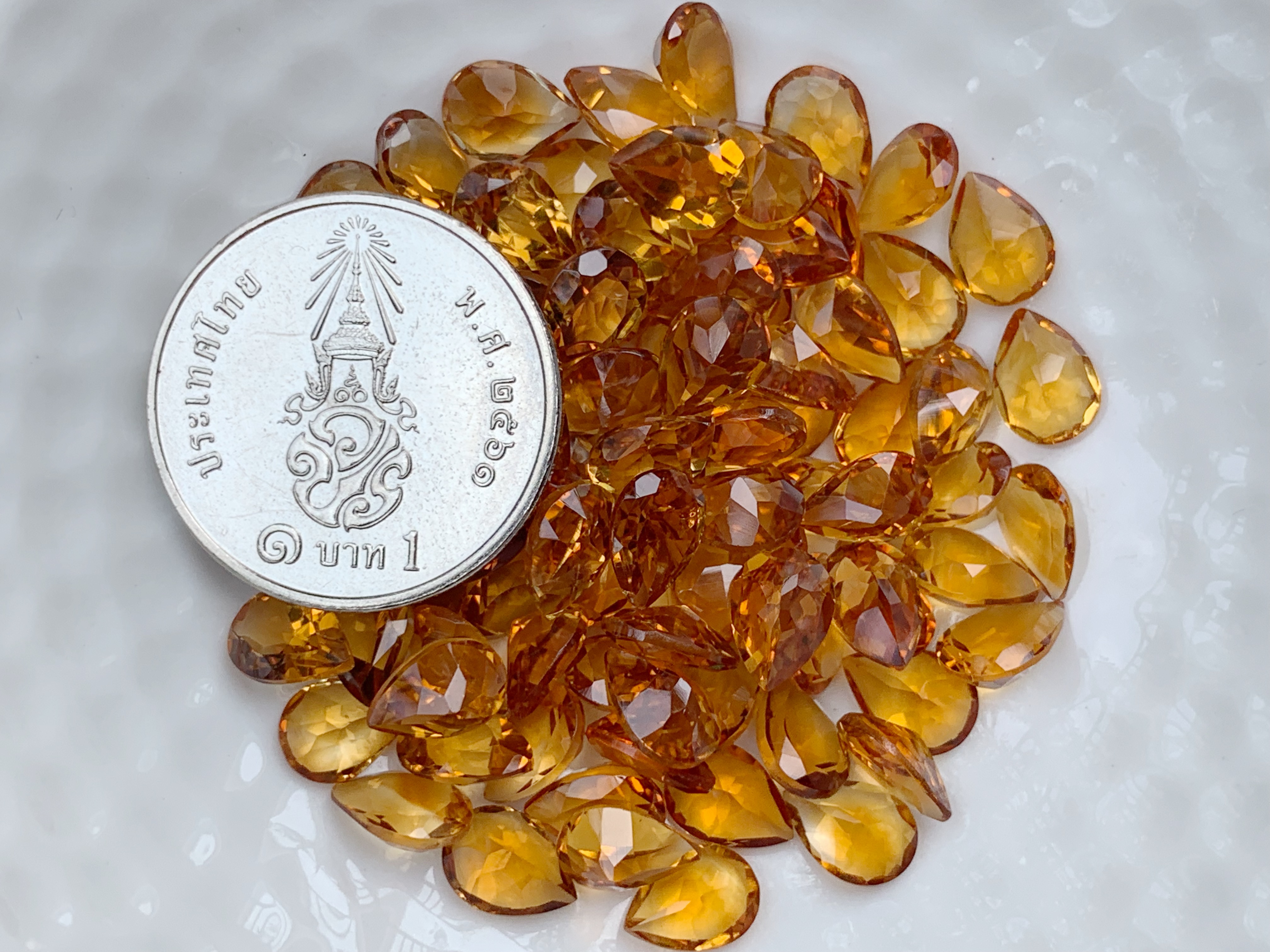 ซิทรินเข้มหยดน้ำ 7X5 มม. 5 กะรัต