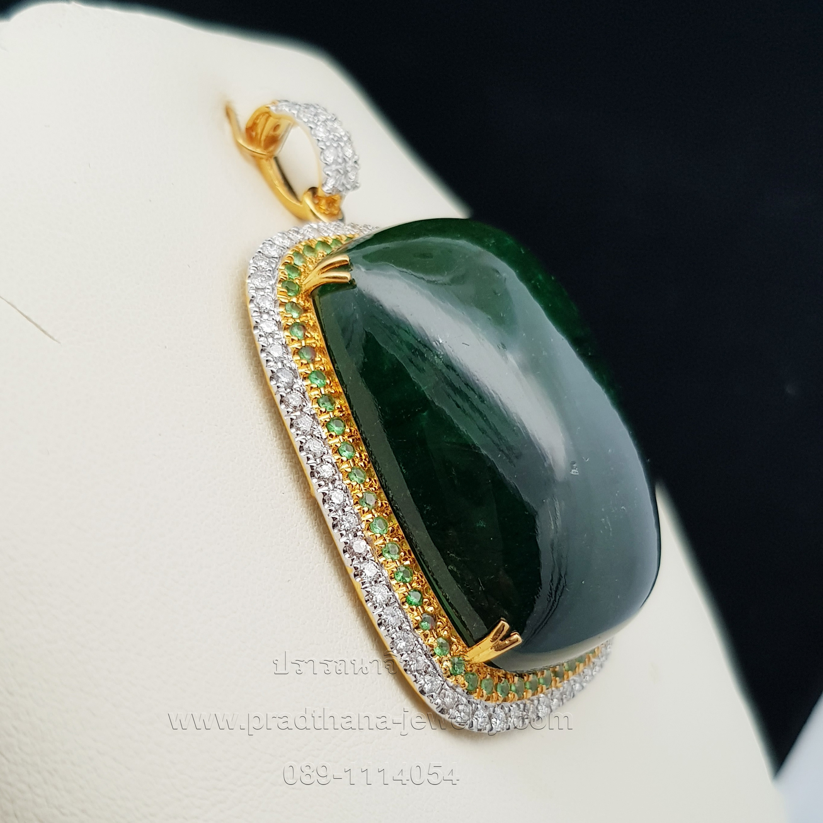 จี้กรีนทัวมาลีนล้อมซาโวไรท์เพชร