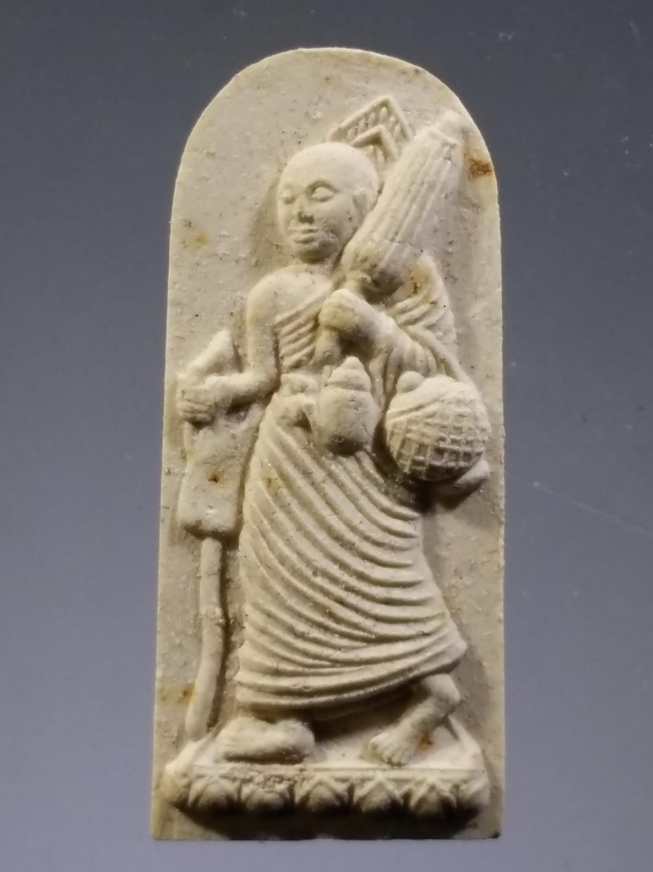 รหัสสินค้า พระมีกล่อง 3777 พระสิวลีเนื้อผง วัดหนองจอกน้อย ตำบลโคกแย้ อำเภอหนองแค จังหวัดสระบุรี สร้างปี 2553 ที่ระลึกในงานทอดกฐินสามัคคี