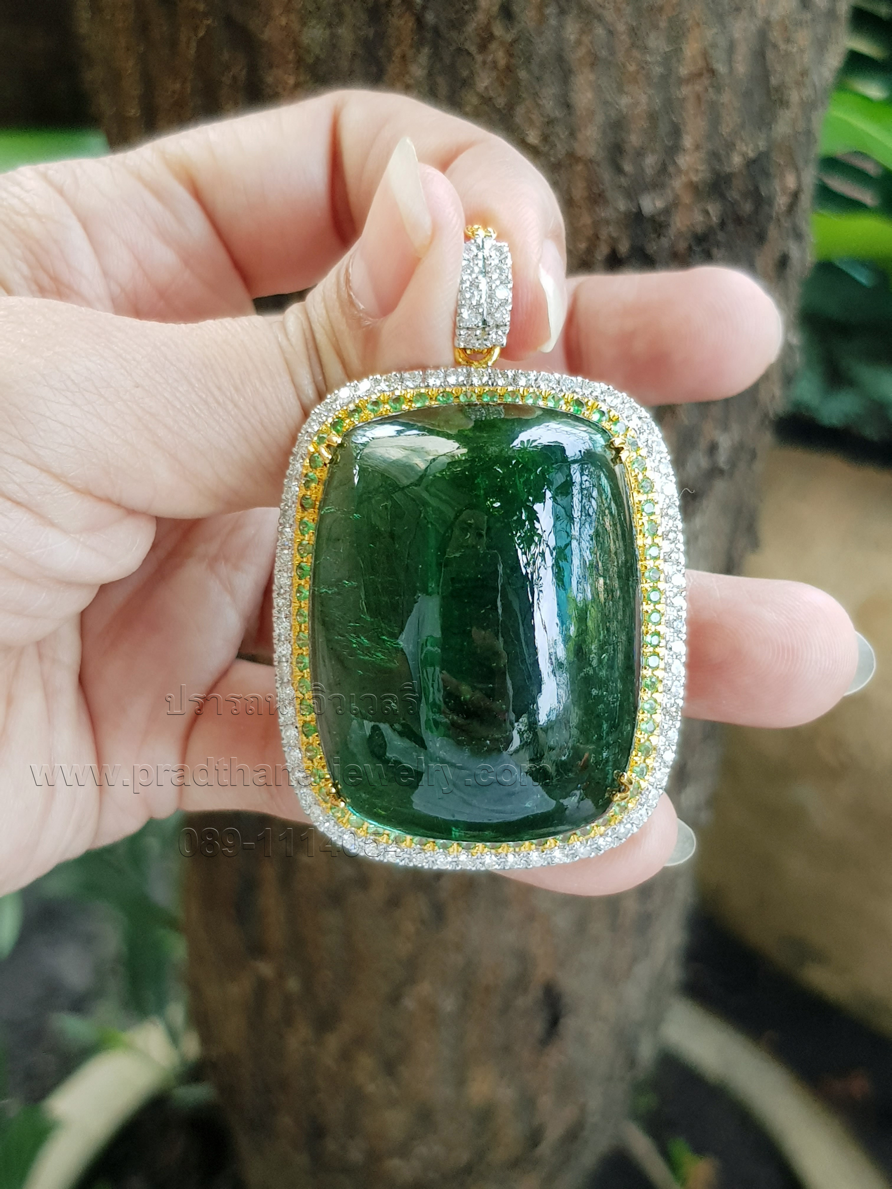 จี้กรีนทัวมาลีนล้อมซาโวไรท์เพชร