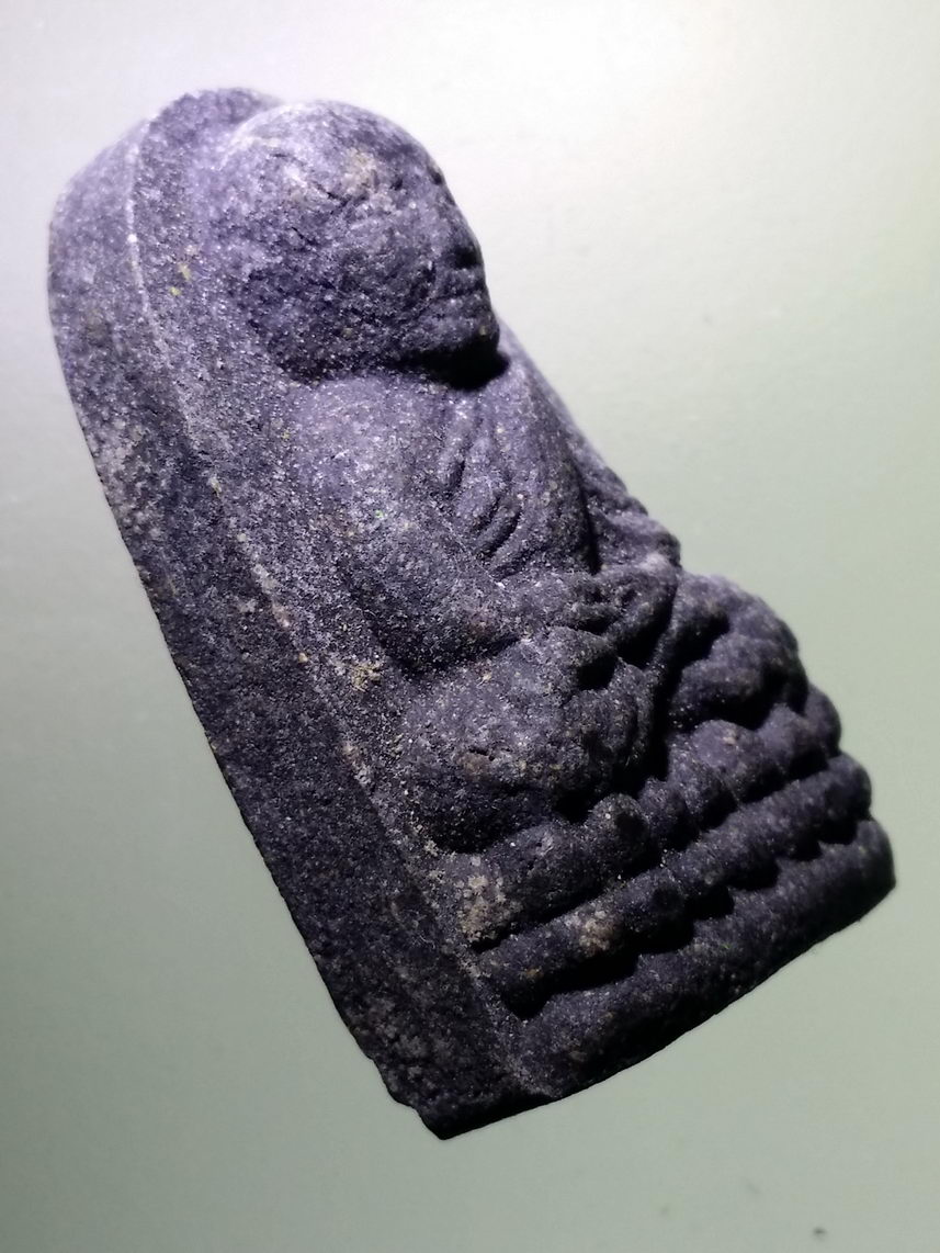 รหัสสินค้า หลวงปู่ทวด วัดต่างๆ 567 หลวงปู่ทวด พิมพ์พระรอดใหญ่ วัดราษฎร์บูรณะ กรุงเทพฯ