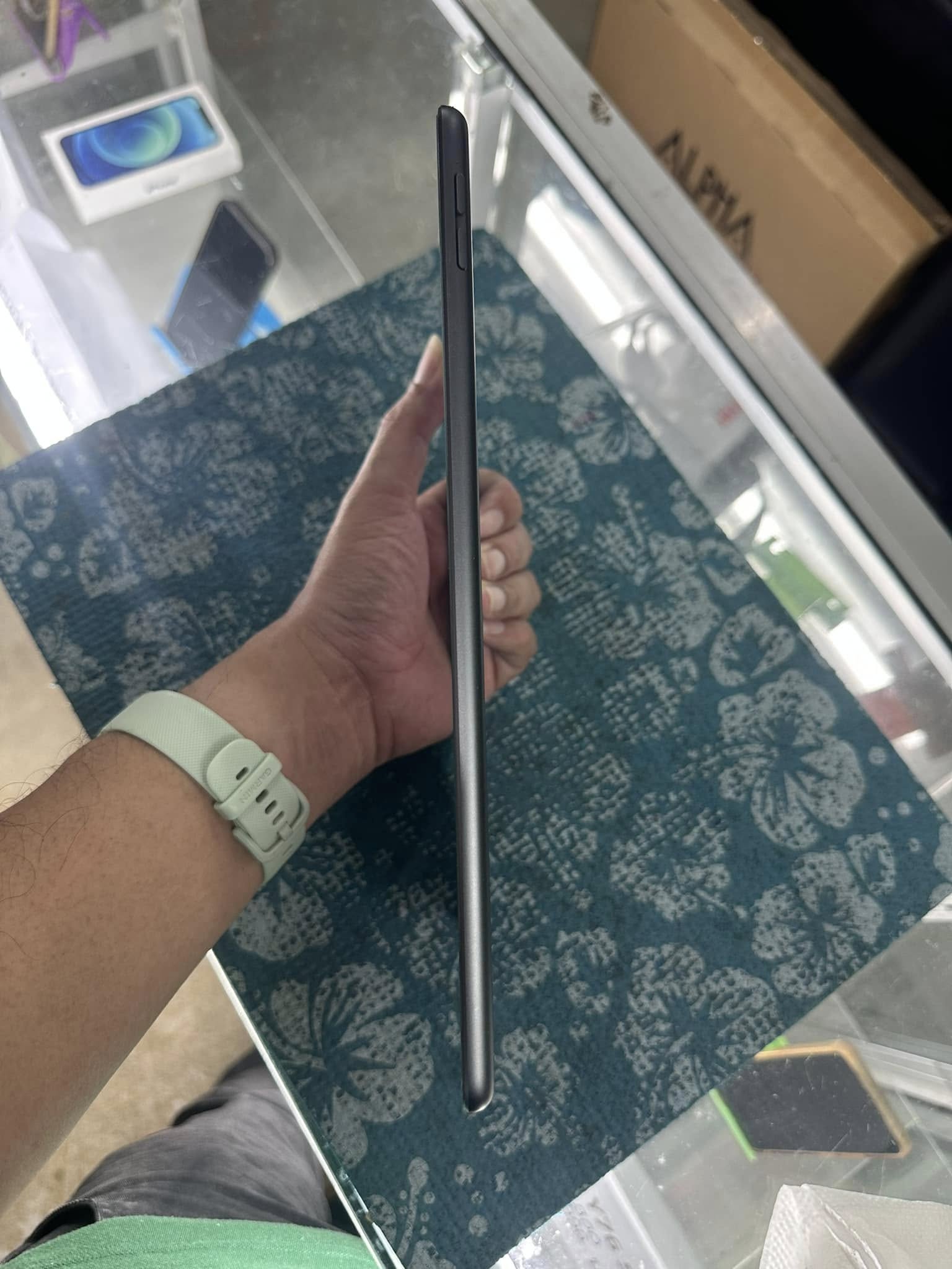 ( SOLD OUT ) iPad Gen 9 64GB Wifi Model TH