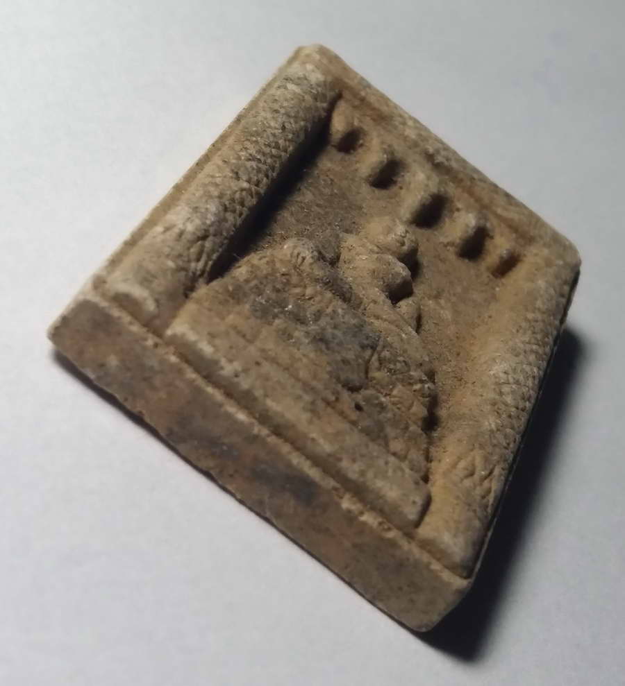 รหัสสินค้า จตุคามรามเทพ 065 พระพุทธสิหิงค์ จตุคามรามเทพ รุ่นพระนคร เนื้อผงผสมว่าน โรยแร่มวลสาร และผงตะไบชนวนพระบูชา สร้างปี 2553 พระรายการนี้ให้เช่าบูชาแล้ว