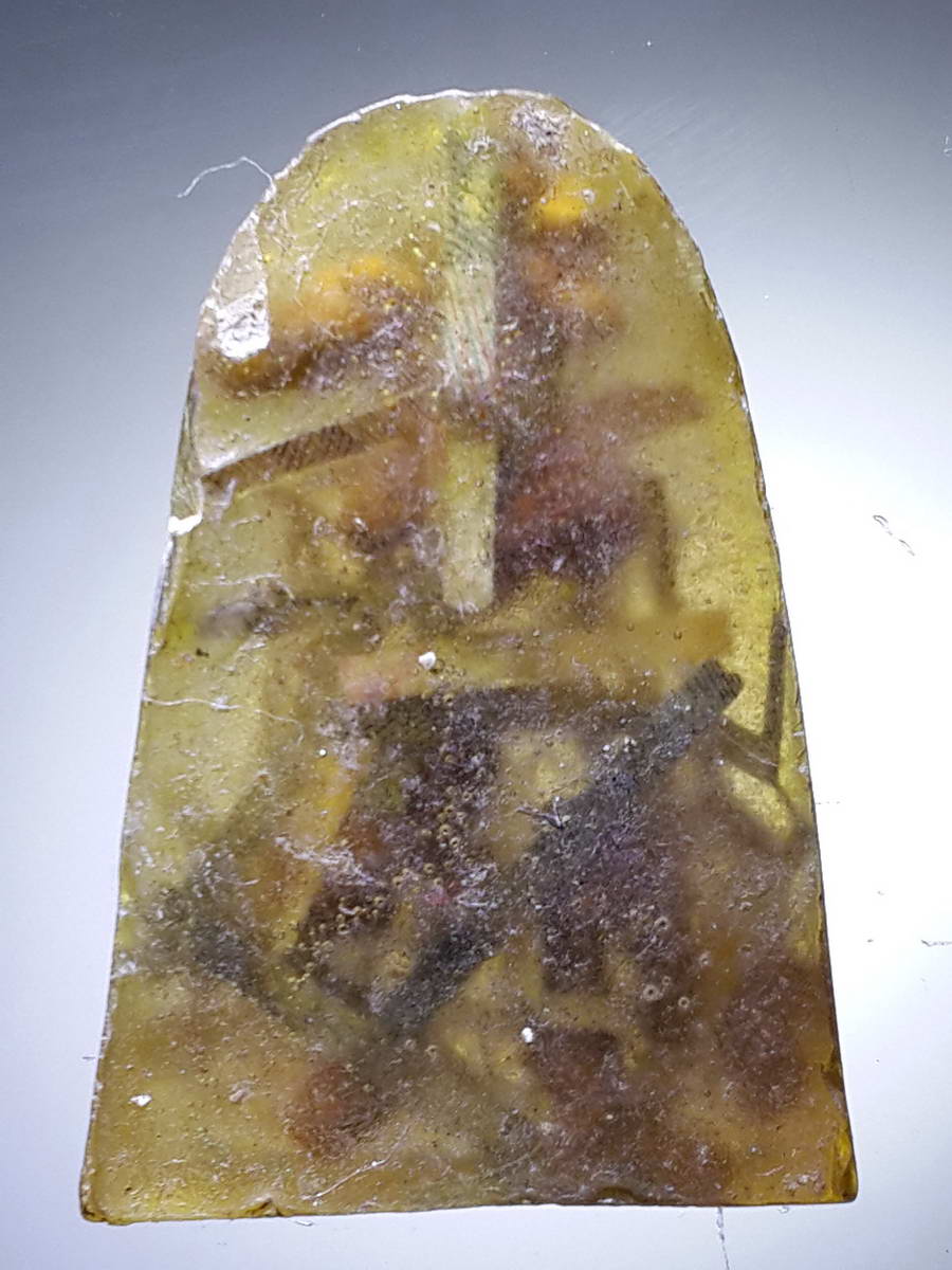 รหัสสินค้า พระไม่ทราบที่ 424 หลวงพ่อชื่น เนื้อเรซิ่น ผสมธนบัตร ไม่ทราบที่