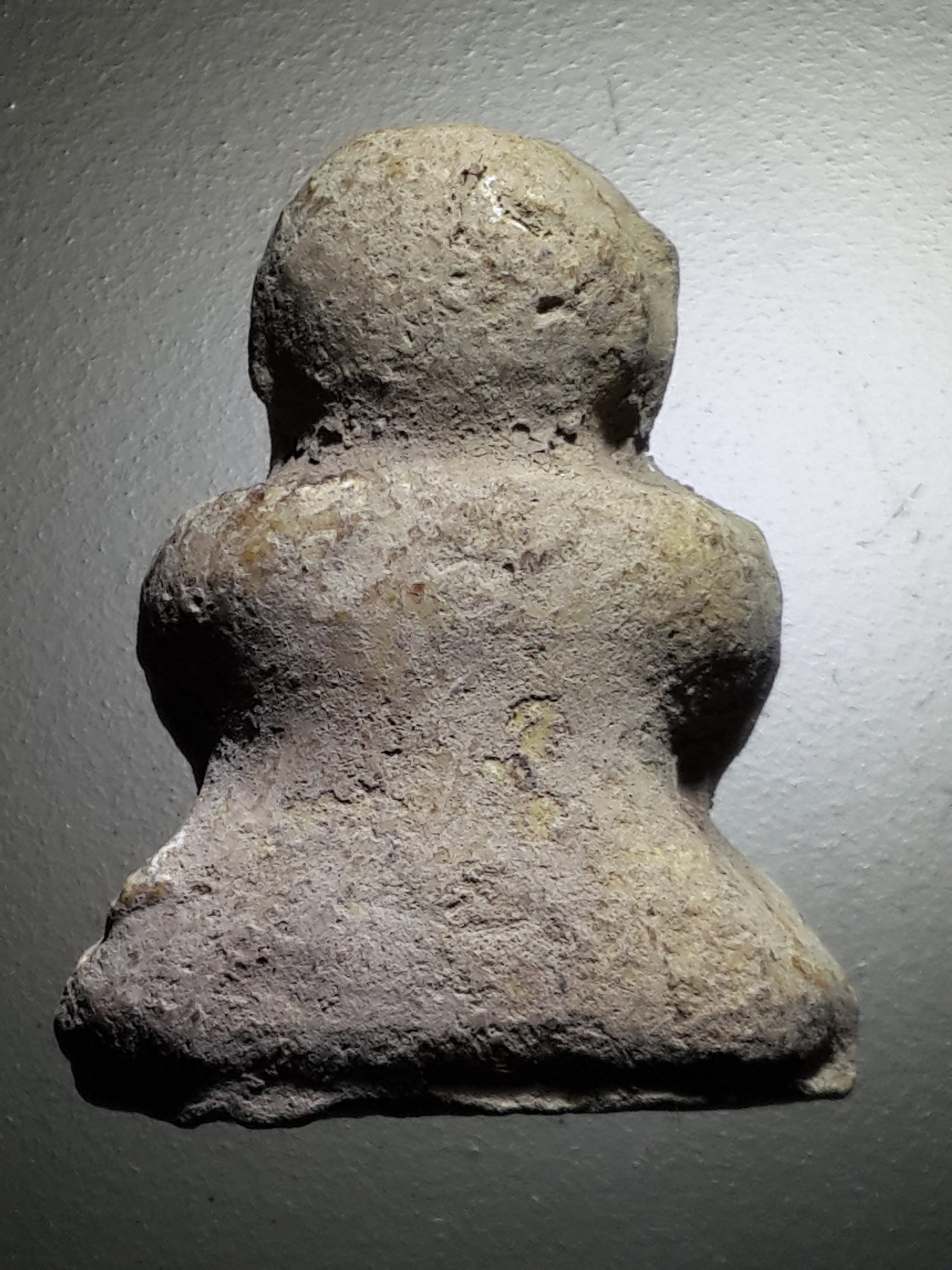 รหัสสินค้า นนทบุรี 005 พระปิดตาเนื้อผงลงกรุ หลวงปู่เอี่ยม วัดสะพานสูง จ.นนทบุรี พระรายการนี้ให้เช่าบูชาแล้ว