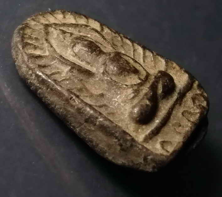 รหัสสินค้า กำแพงเพชร 005 พระซุ้มกอเนื้อดินเผา หลวงพ่อสว่าง วัดท่าพุทรา จังหวัดกำแพงเพชร พระรายการนี้ให้เช่าบูชาแล้ว