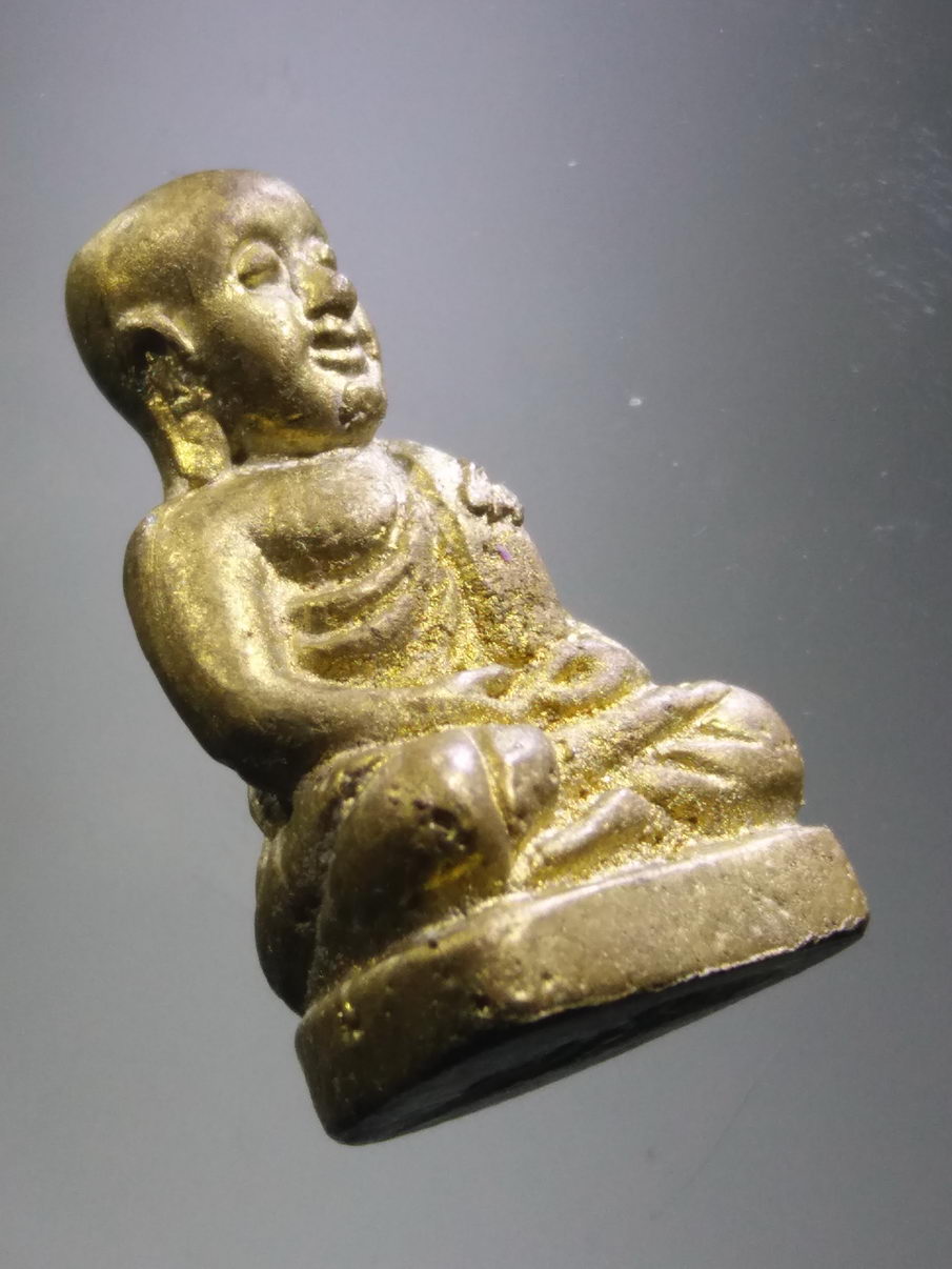 รหัสสินค้า พระมีกล่อง 3907 รูปหล่อหลวงพ่อเงิน วัดบางคลาน ออกวัดสามง่าม จังหวัดพิจิตร พระครูพินิตปัญโญภาส วัตถุประสงค์เพื่อสร้างซุ้มพระพุทธรูป วิทยาลัยเกษตรฯ จังหวัดพิจิตร