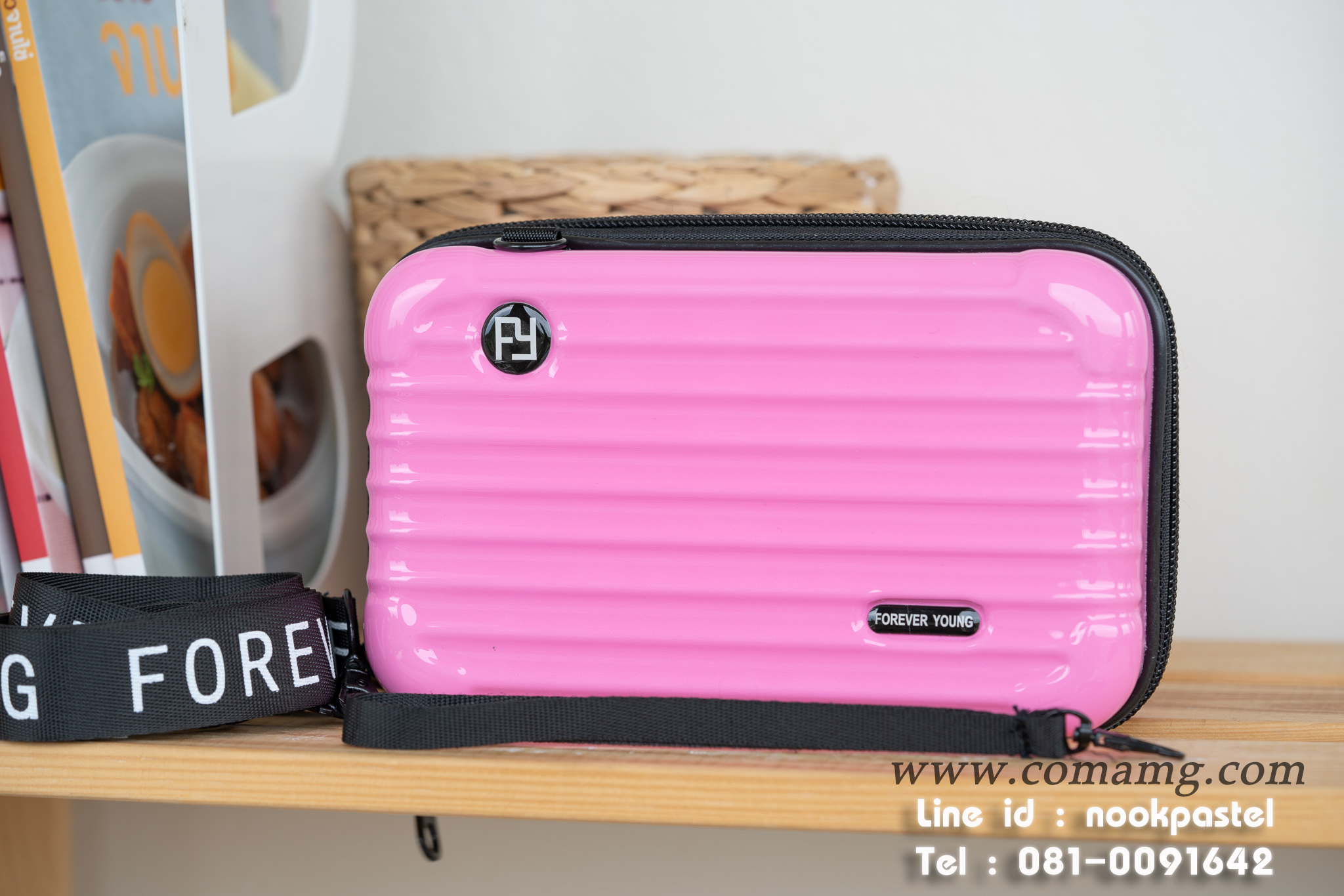 กระเป๋าเดินทางจิ๋ว Forever young
