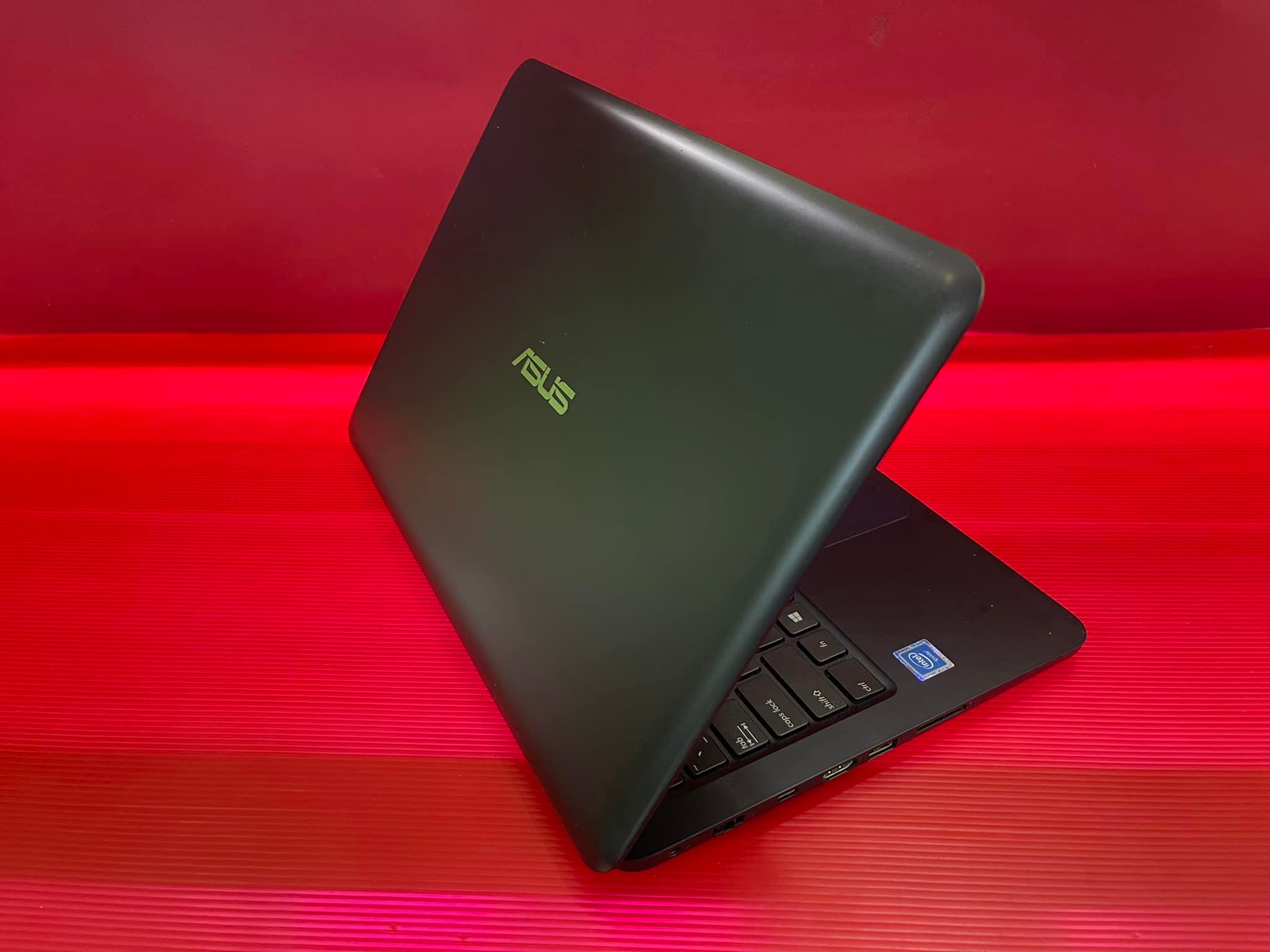 ( SOLD OUT ) Asus E402NA-GA291T