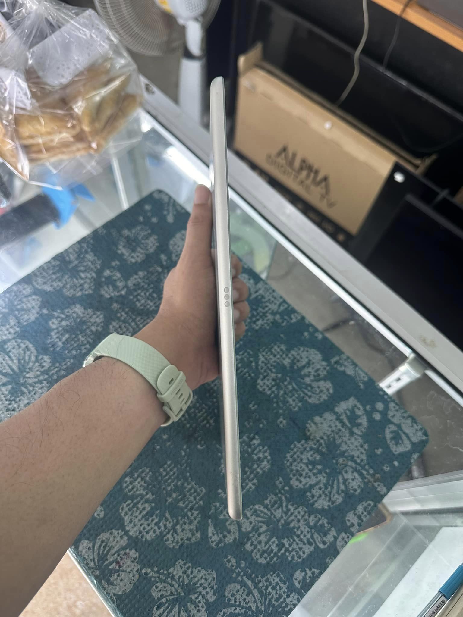 ( SOLD OUT ) iPad Gen8 128GB Wifi Model TH