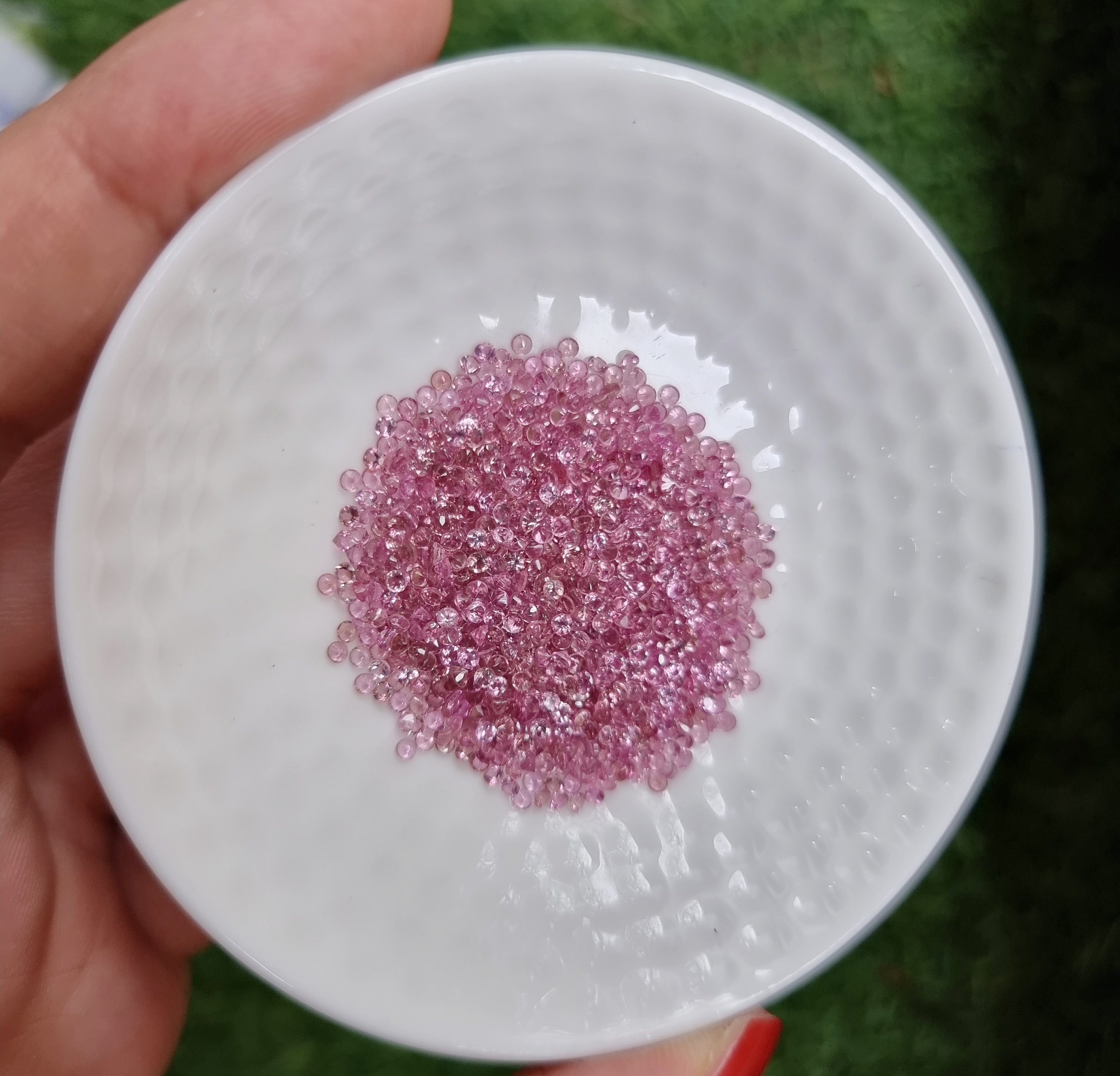 พิ้งค์ทัวมาลีนกลม 1.8 mm. 1 กะรัต