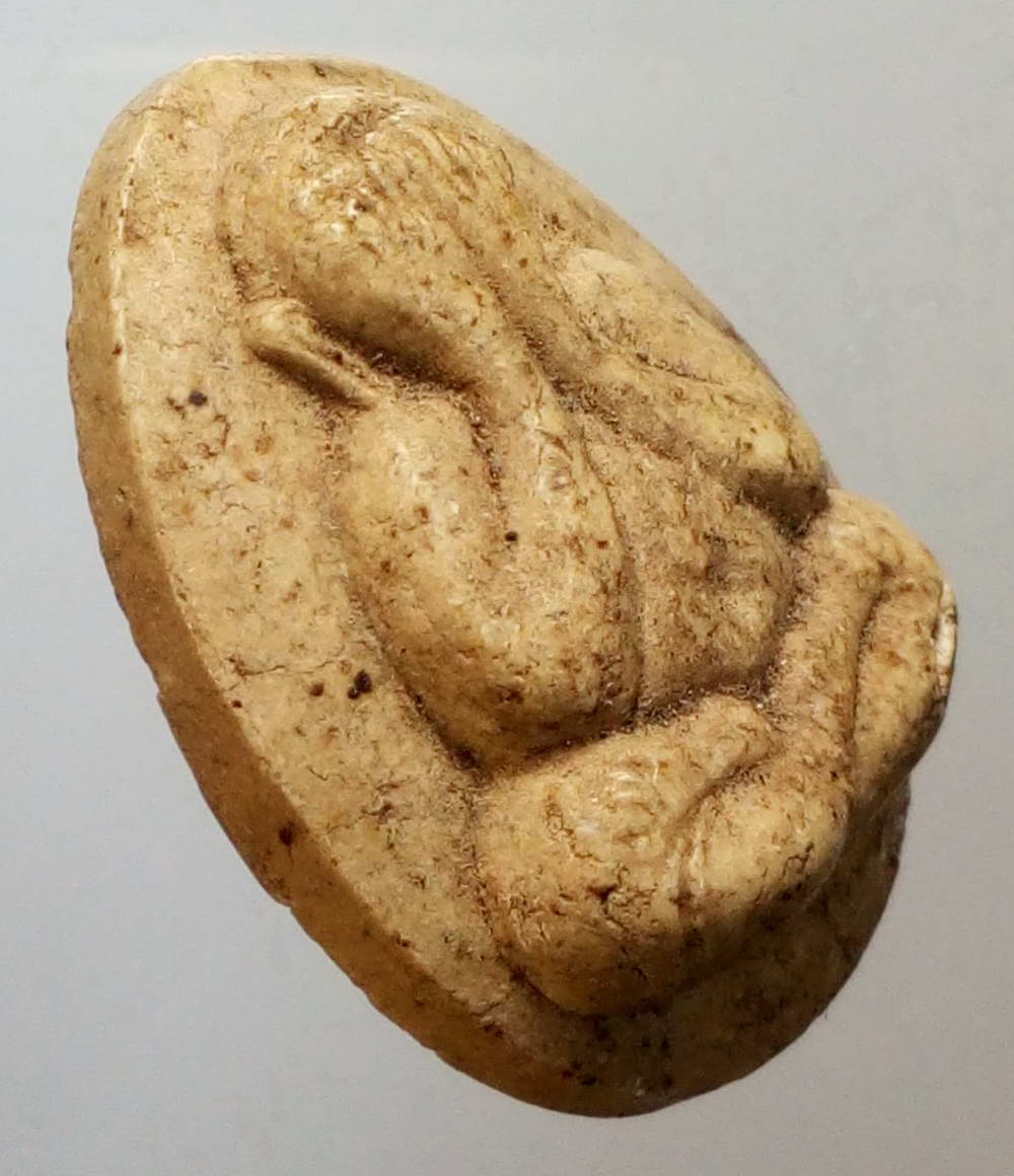 รหัสสินค้า พระไม่ทราบที่ 202 พระปิดตาเนื้อผงหลังยันต์ดวง สร้างเมื่อวันศุกร์ที่ 21 แรม 1 ค่ำเดือน 5 จุลศักราช 1351 ไม่ทราบที่ พระรายการนี้ให้เช่าบูชาแล้ว