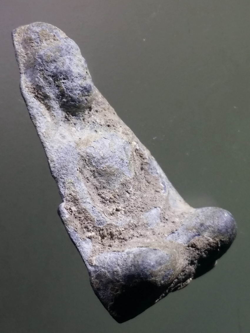 รหัสสินค้า พระกรุ 059 พระเนื้อชิน พิมพ์นั่ง ปางสมาธิ ไม่ทราบกรุ