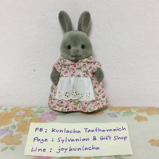 คุณแม่กระต่ายสีเทารุ่นเก่า Sylvanian Families