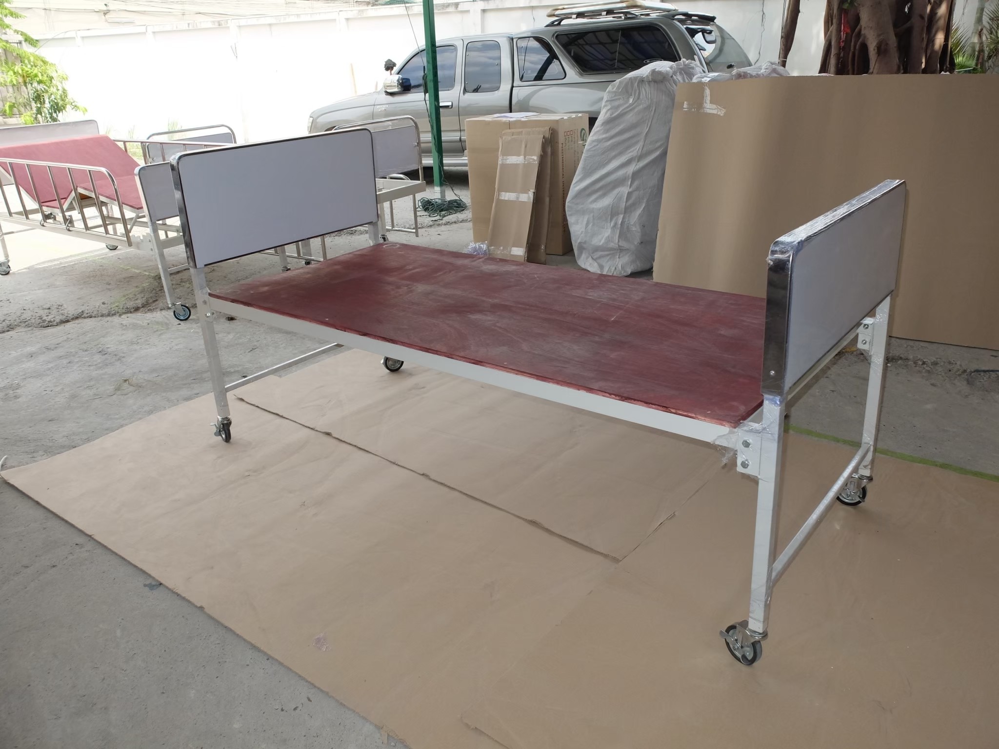 เตียงซิมมอนส์ เตียงพยาบาล (เหล็กพ่นสี) หัวท้ายเตียง โฟเมก้า + พร้อมฟูกที่นอน รหัส PP014