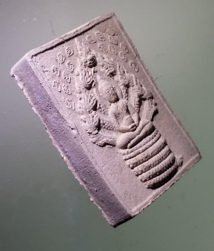 รหัสสินค้า พระเนื้อดิน เนื้อผง เนื้อว่าน 6796 พระนาคปรกเนื้อผง หลังช้างคู่แบกเจดีย์ พระอาจารย์นอง วัดทรายขาว