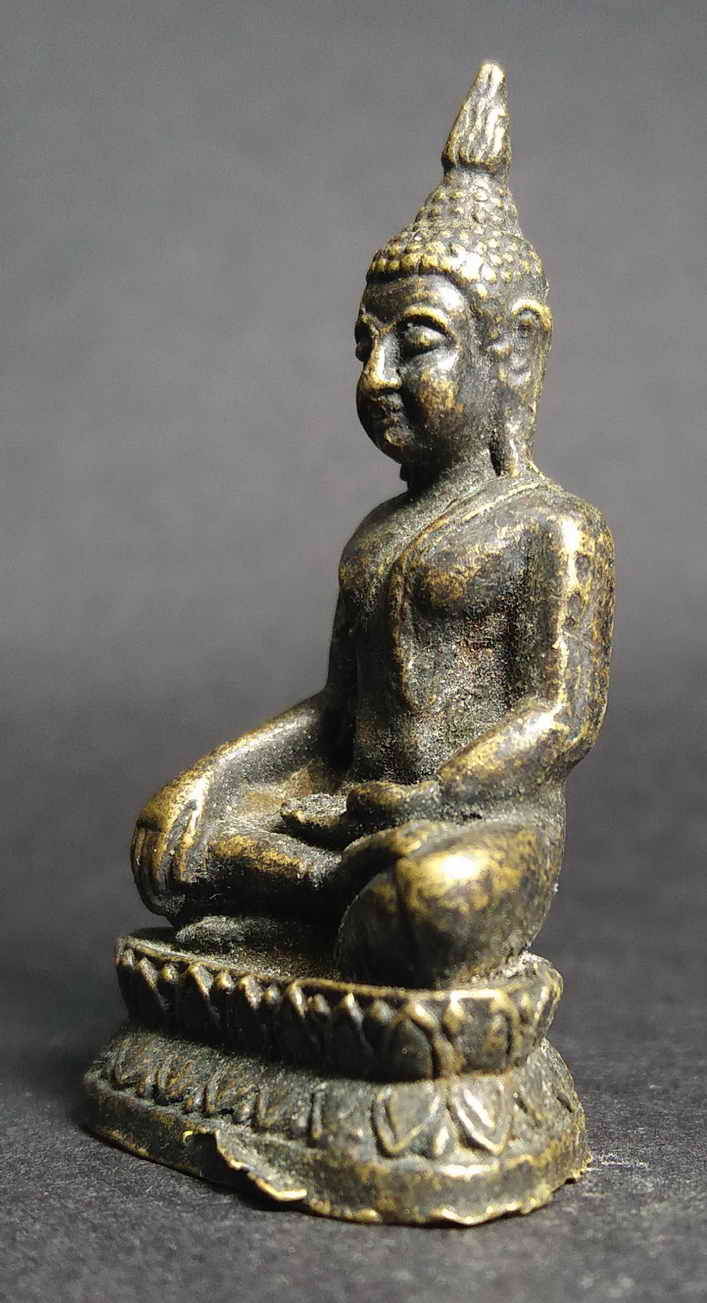 รหัสสินค้า พระไม่ทราบที่ 029 รูปหล่อพระพุทธนั่งฐานบัว ปางมารวิชัย ไม่ทราบที่