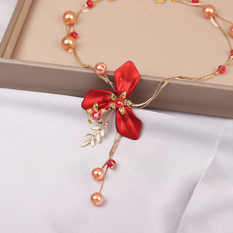 As2120- พร้อมส่งจากไทย มงกุฎดอกไม้สีแดง+ต่างหู+สร้อย สวยหรู สวยหรูดูน่ารัก