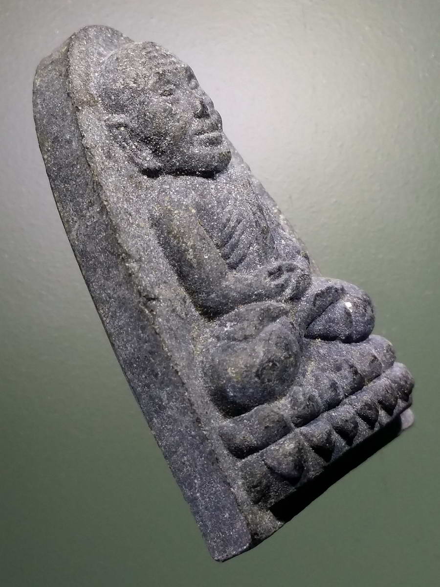 รหัสสินค้า หลวงปู่ทวด วัดต่างๆ 446 หลวงปู่ทวดเนื้อผงใบลาน พิมพ์เตารีดใหญ่ ที่ระลึกสร้างอาคารปฏิบัติธรรมเฉลิมพระเกียรติ วัดอัมพุวราราม