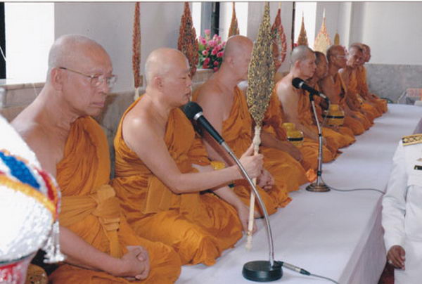 รหัสสินค้า พระมหากษัตริย์ และบุคคลสำคัญ 352 เหรียญที่ระลึก ทรงยินดี ในหลวงรัชกาลที่ ๙ เนื้อทองแดง วัดศรีสุดารามวรวิหาร กรุงเทพ