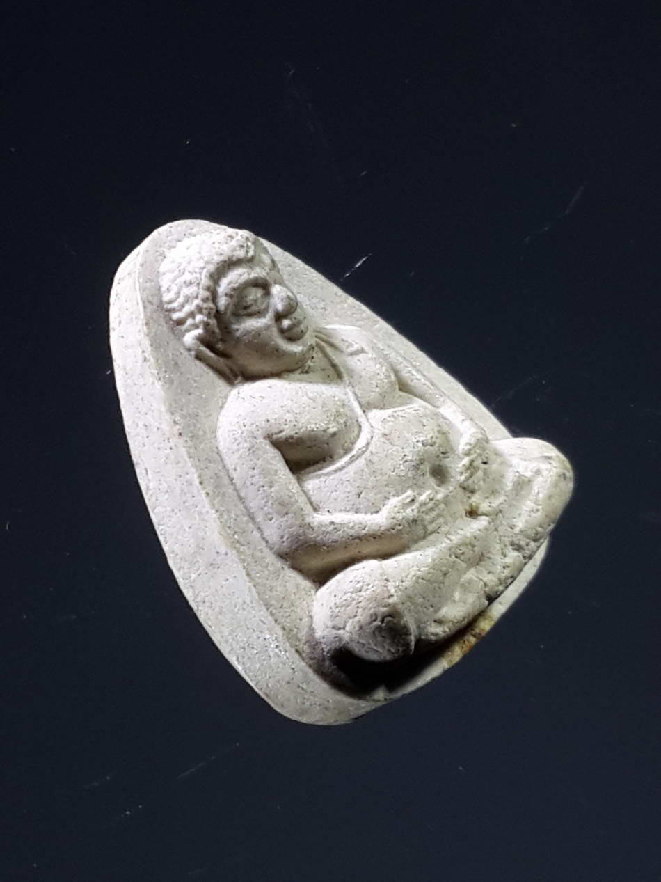 รหัสสินค้า พระไม่ทราบที่ 327 พระสังกัจจายน์เนื้อผง หลังยันต์พุทโธ มีตัวอักษรย่อ จ.จ.ไม่ทราบที่