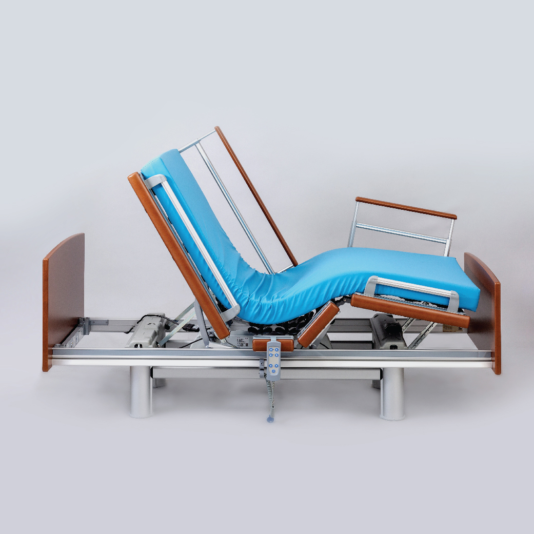 เตียงผู้สูงอายุปรับไฟฟ้าแบรนด์ Volker Bed รุ่น 3080MA จากประเทศเยอรมนี + แถมพิเศษ ที่นอนป้องกันแผลกดทับ HP Blue จากเยอรมนี + ชุดผ้าปูที่นอน + ผ้ายาง + เก้าอี้นั่งอาบน้ำ + ไม้เท้า (รุ่น TOP)