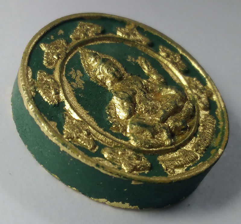 รหัสสินค้า จตุคามรามเทพ 045 องค์ท้าวจตุคามรามเทพ เนื้อผงทาทองบรอนซ์ รุ่น พุทธกวักรวยร้อยล้าน ออกวัดถลุงทอง อ.ร่อนพิบูลย์ จ.นครศรีธรรมราช ปี 2550 จตุคามรามเทพ รายการนี้ให้เช่าบูชาแล้ว