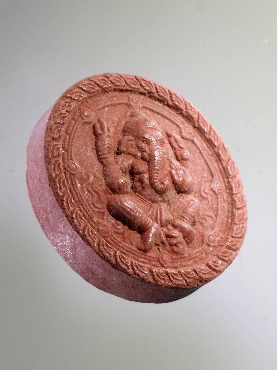 รหัสสินค้า จตุคามรามเทพ 439 พระพิฆเณศวร เทพเจ้าแห่งความสำเร็จ เนื้อว่านแดง ปลุกเสก พิธีจตุคามรามเทพ ไม่ทราบรุ่น ไม่มีกล่องพิมพ์เล็ก