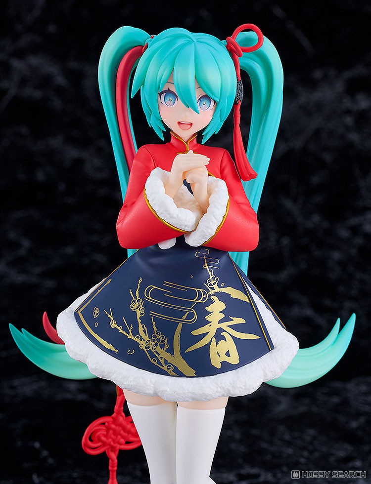<Preorderถึง 1/8/2025>เปิดรับPreorder มัดจำ 400 บาท POP UP PARADE Hatsune Miku: Sourxuan Chinese New Year Ver.